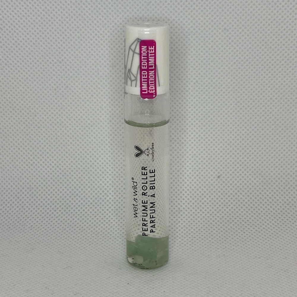 wet n wild Crystal Cavern Clear Quartz Roller Limited Edition New Sealed